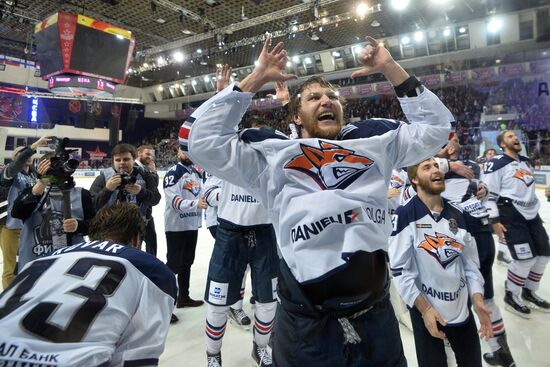 Kontinental Hockey League. CSKA vs. Metallurg