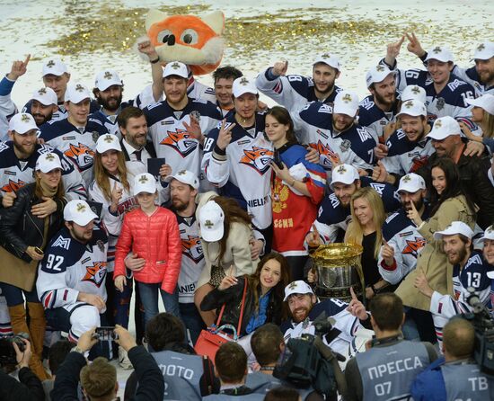 Kontinental Hockey League. CSKA vs. Metallurg