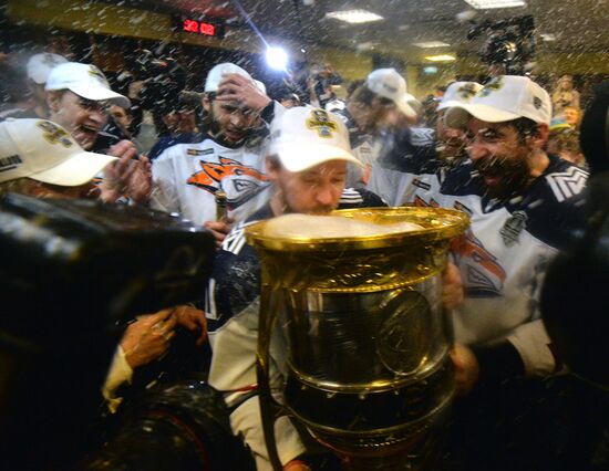 Kontinental Hockey League. CSKA vs. Metallurg