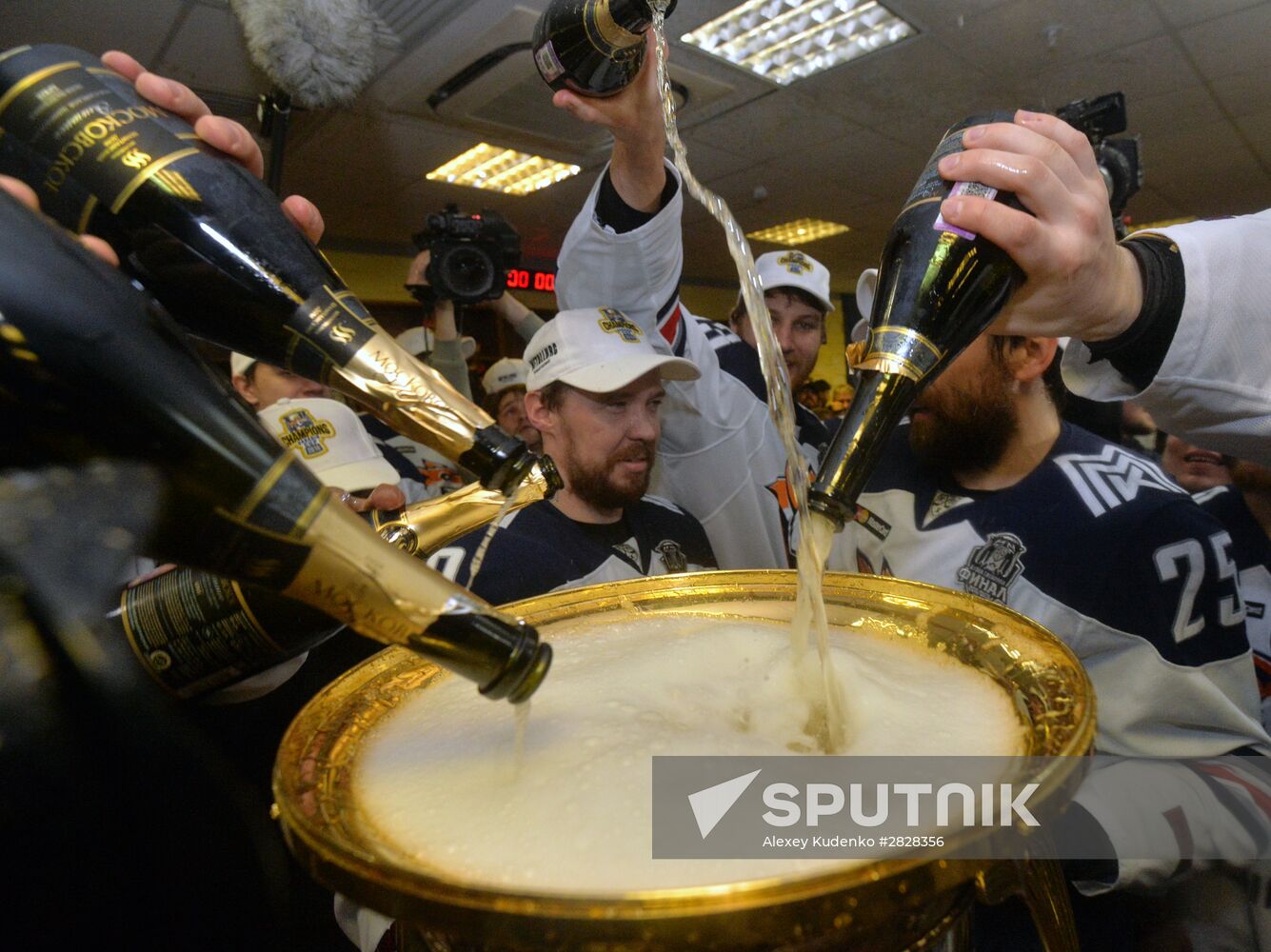Kontinental Hockey League. CSKA vs. Metallurg