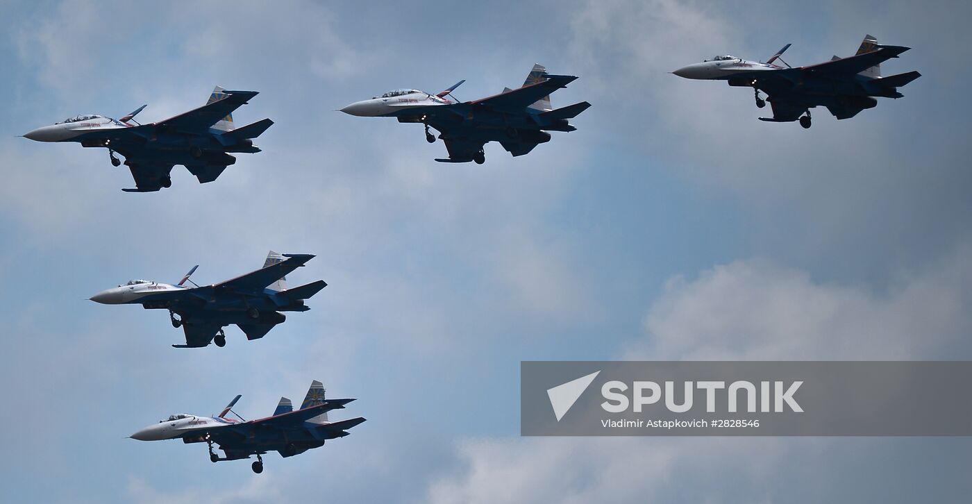 Joint rehearsal of aerobatic teams before the Victory Parade