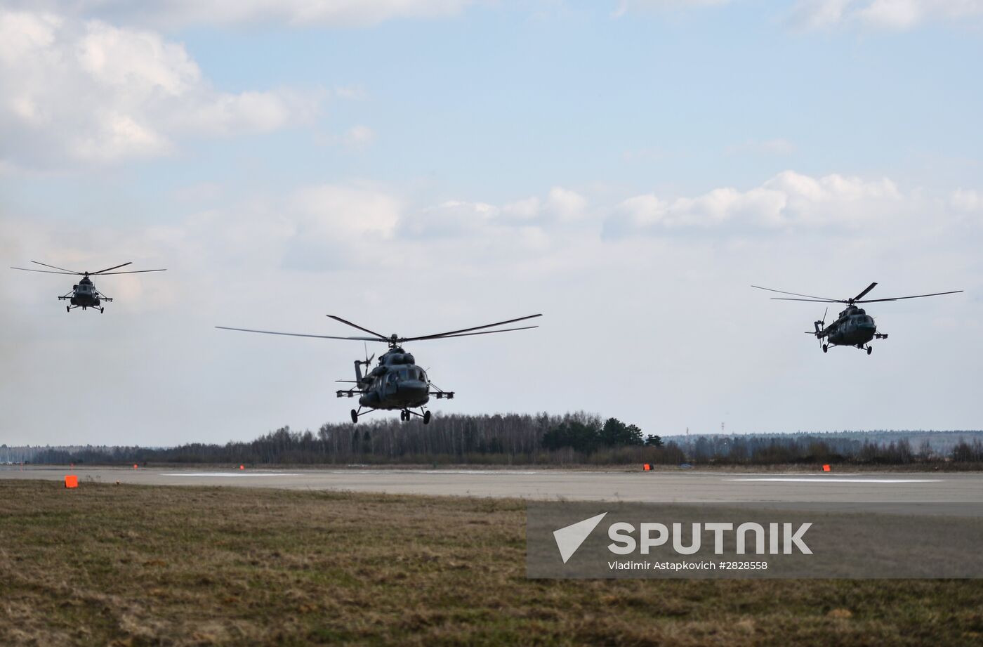 Joint rehearsal of aerobatic teams before the Victory Parade