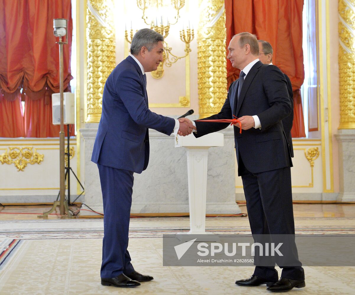 President Vladimir Putin receives letters of credence from foreign ambassadors