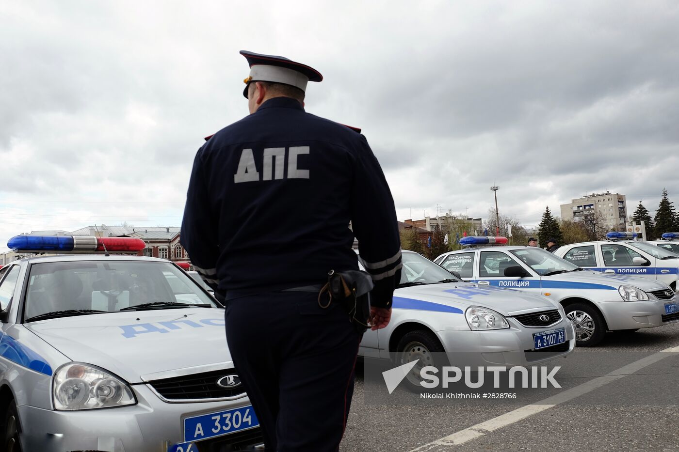 Police ceremonial review in Samara