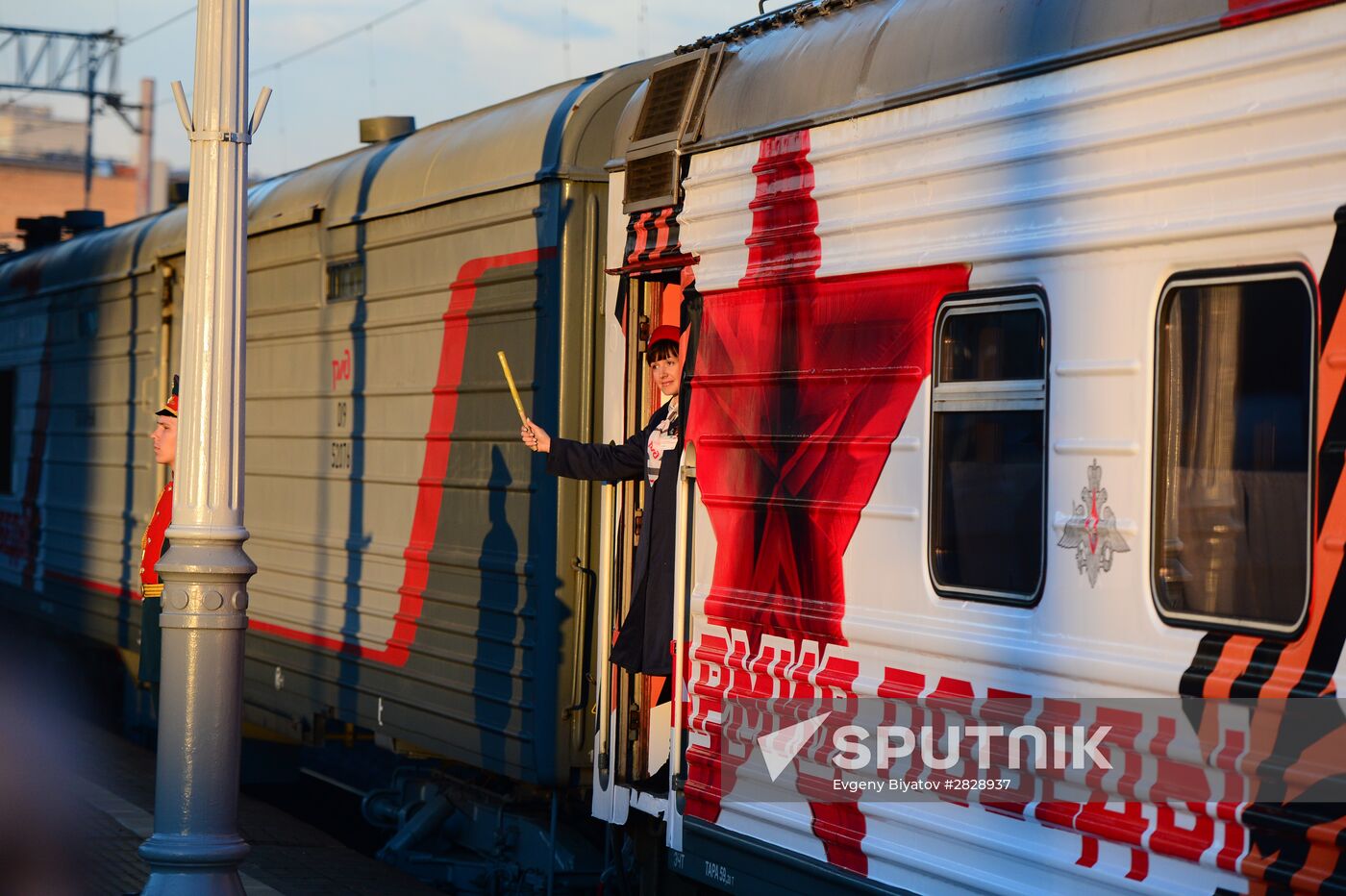 Agitprop train "The Army of Victory" sets off from Belorussky rail terminal
