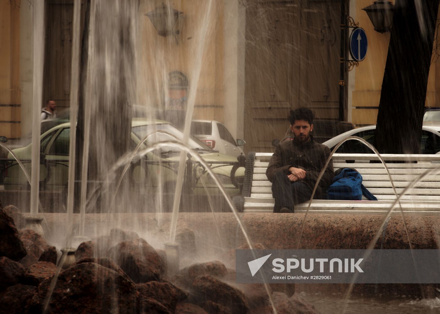 Fountain season begins in St. Petersburg