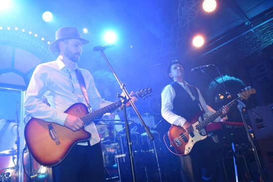 Uma2rman band presents new album