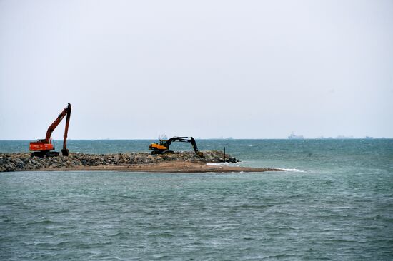 Construction of Kerch Strait Bridge in Crimea