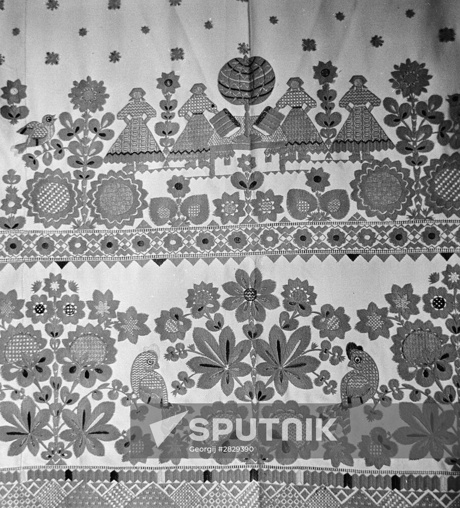Vladimirskaya embroidery