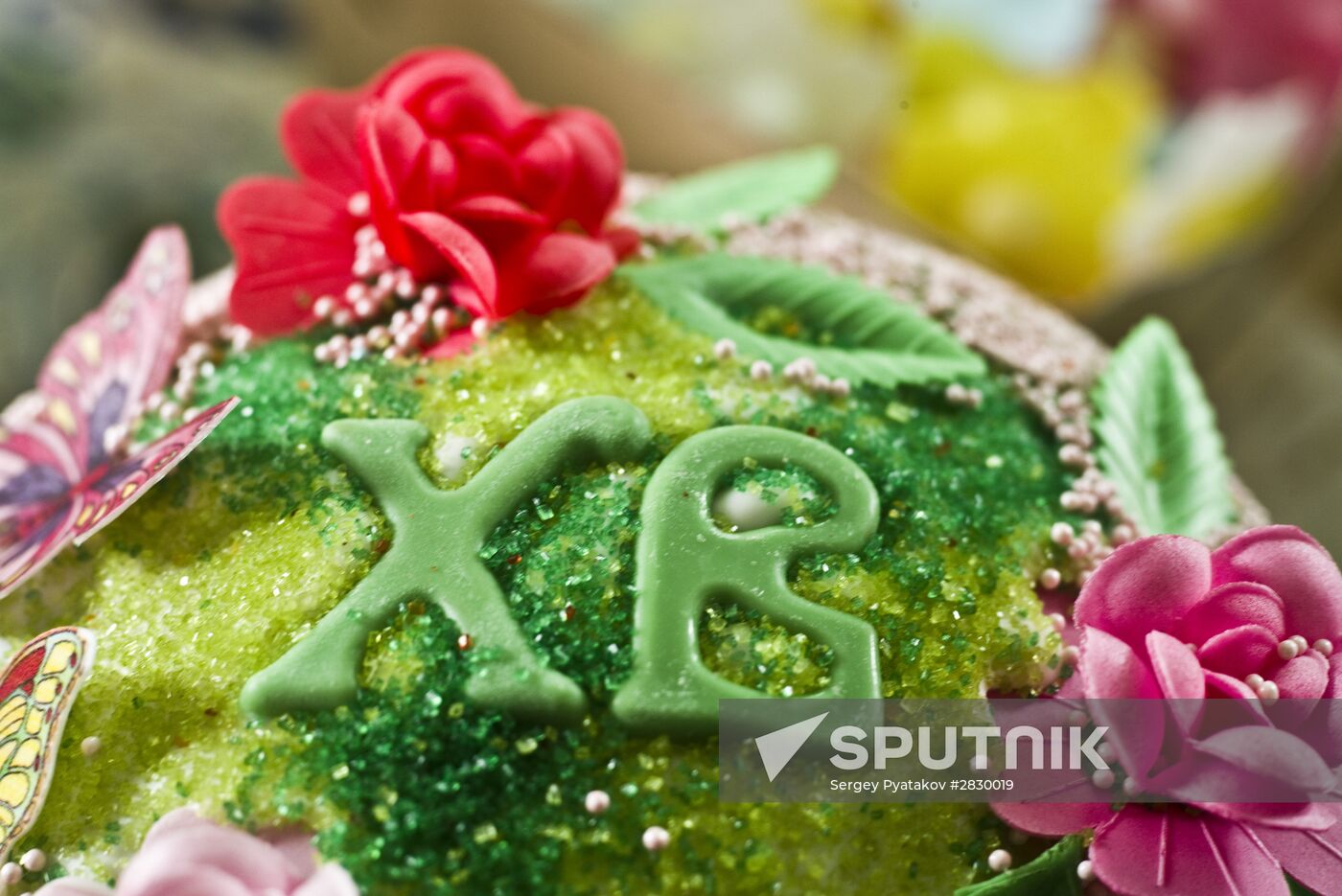 Baking Easter cakes at Serpukhov women's monastery