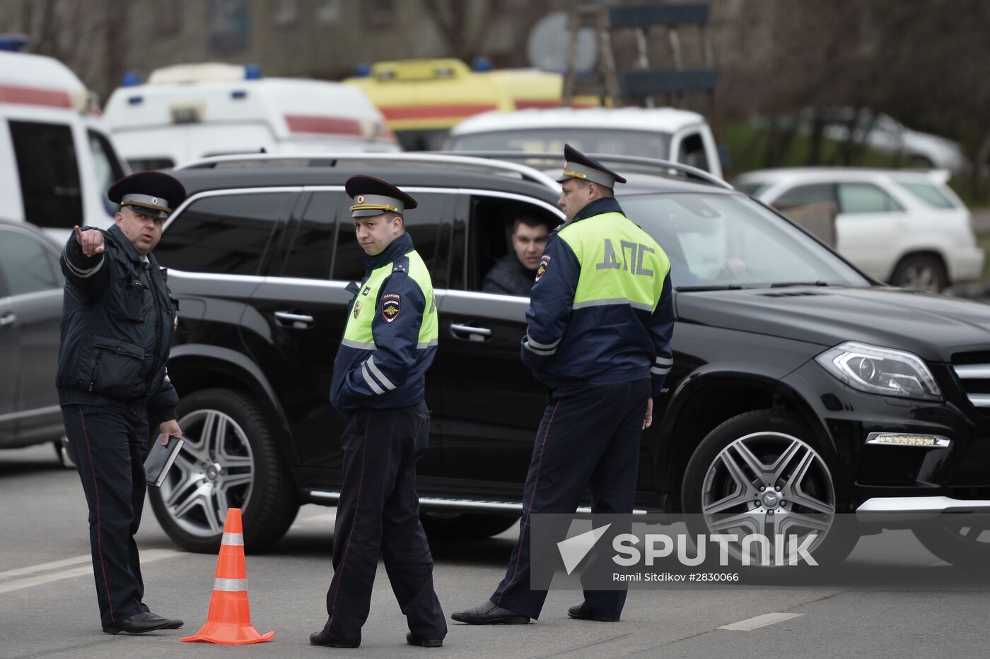 Cache of weapons and munitions found in 9-storied building basement in south Moscow