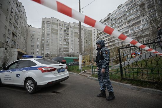 Cache of weapons and munitions found in 9-storied building basement in south Moscow
