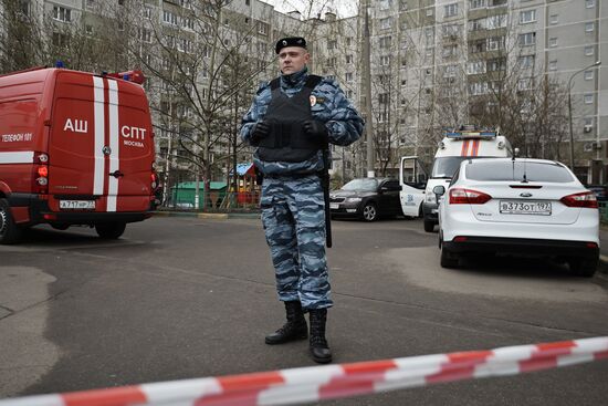 Cache of weapons and munitions found in 9-storied building basement in south Moscow