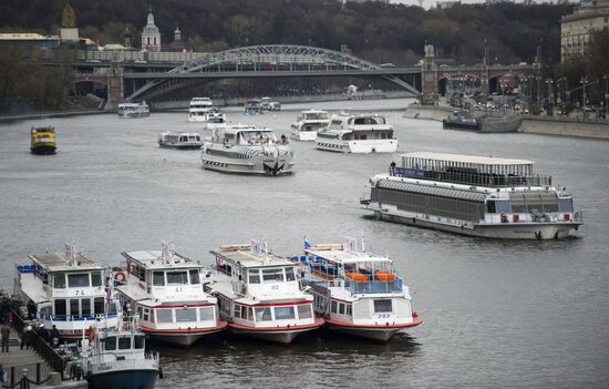 Passenger boat parade in Moscow