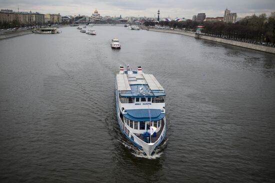 Passenger boat parade in Moscow