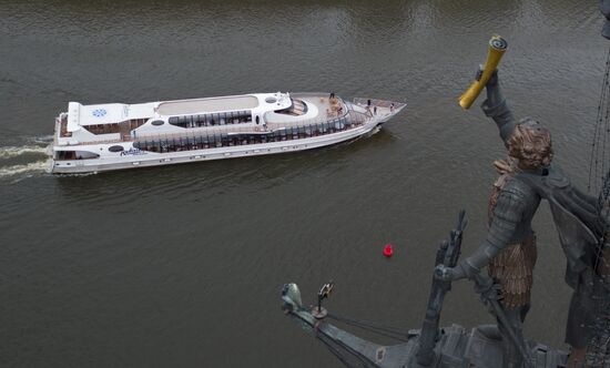 Passenger navigation launched across the Moskva River