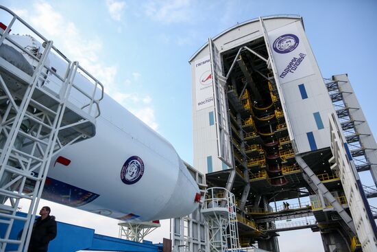 Soyuz-2.1a carrier vehicle taken to Vostochny space center's launch pad