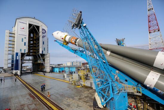 Soyuz-2.1a carrier vehicle taken to Vostochny space center's launch pad