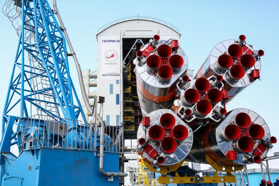 Soyuz-2.1a carrier vehicle taken to Vostochny space center's launch pad