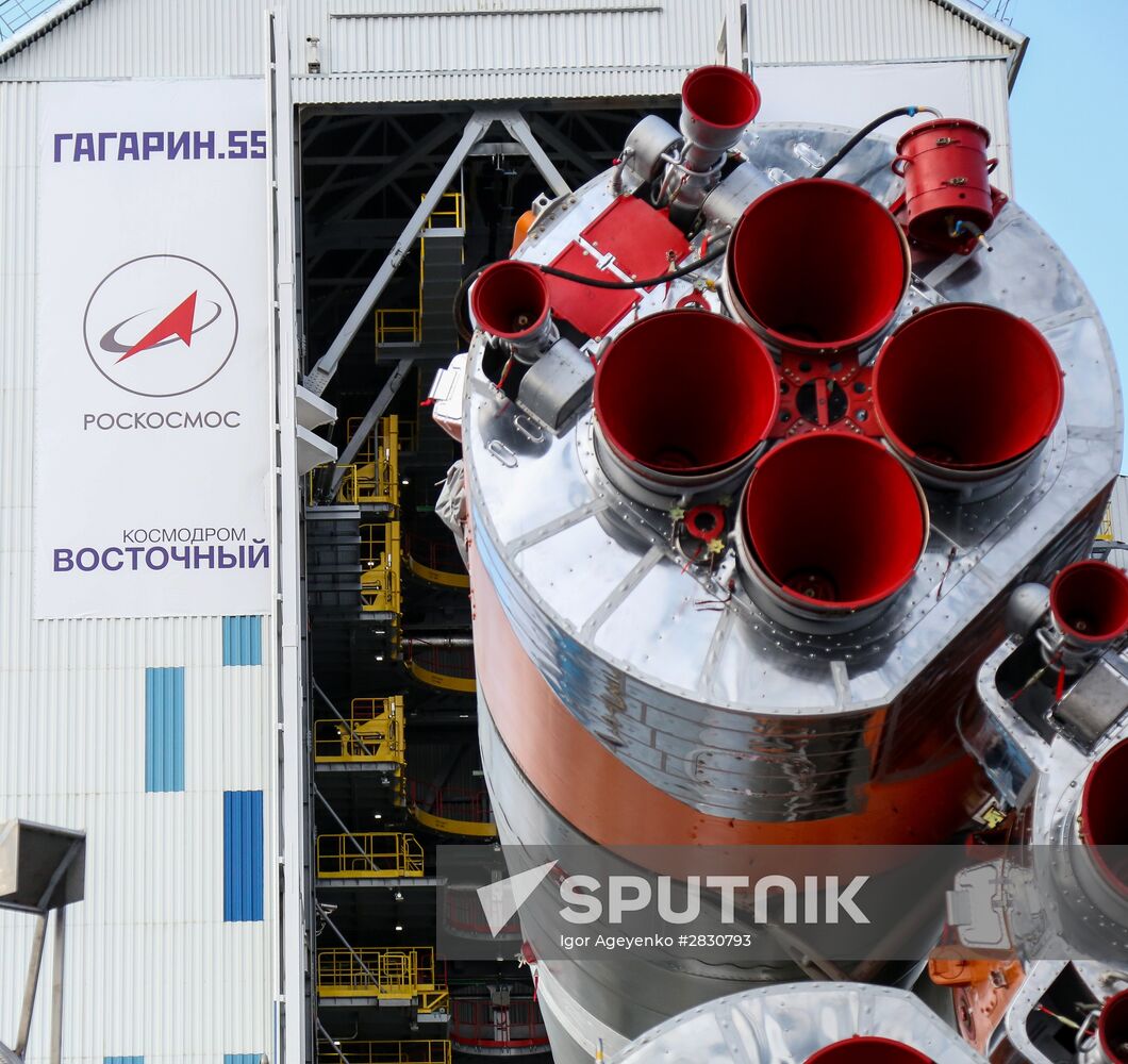 Soyuz-2.1a carrier vehicle taken to Vostochny space center's launch pad