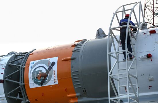 Soyuz-2.1a carrier vehicle taken to Vostochny space center's launch pad