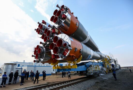 Soyuz-2.1a carrier vehicle taken to Vostochny space center's launch pad