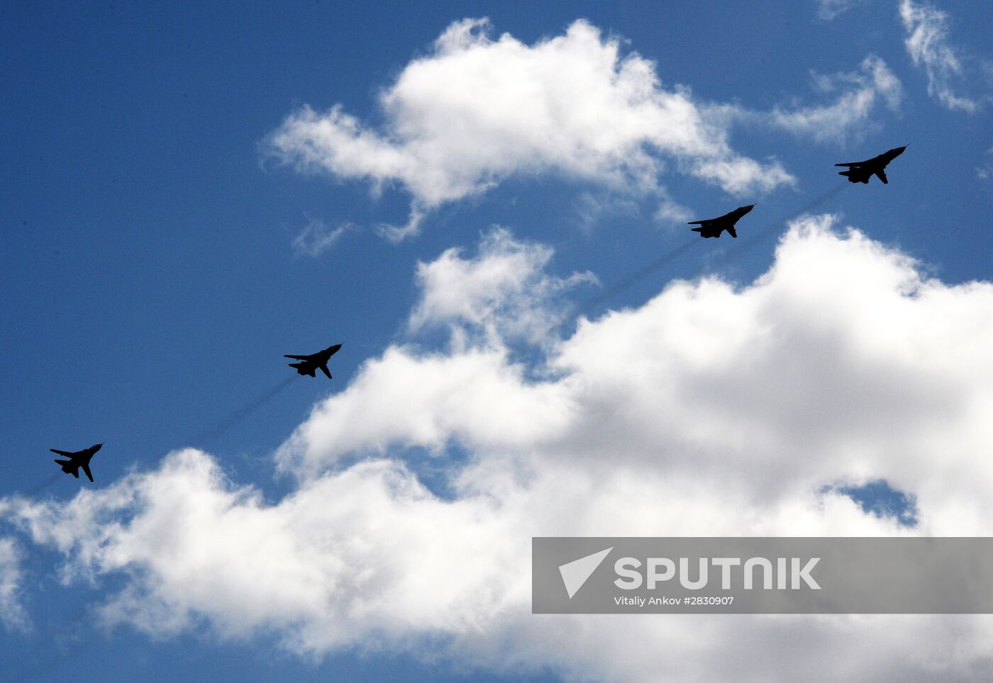 Eastern Military District's 5th Combined-Arms army holds joint tactical drill