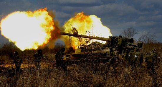 Eastern Military District's 5th Combined-Arms army holds joint tactical drill