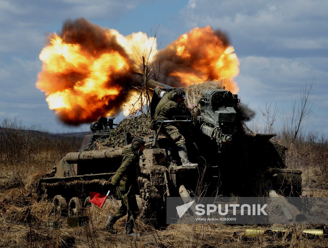 Eastern Military District's 5th Combined-Arms army holds joint tactical drill