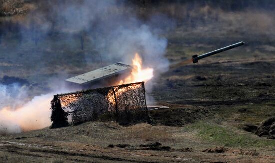 Eastern Military District's 5th Combined-Arms army holds joint tactical drill