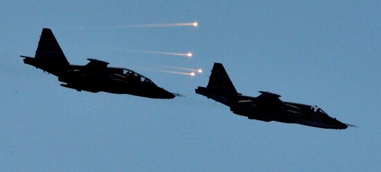 Eastern Military District's 5th Combined-Arms army holds joint tactical drill