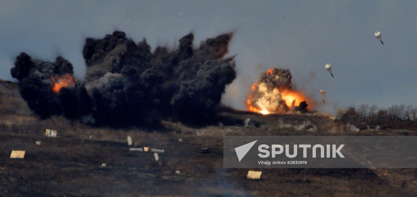 Eastern Military District's 5th Combined-Arms army holds joint tactical drill