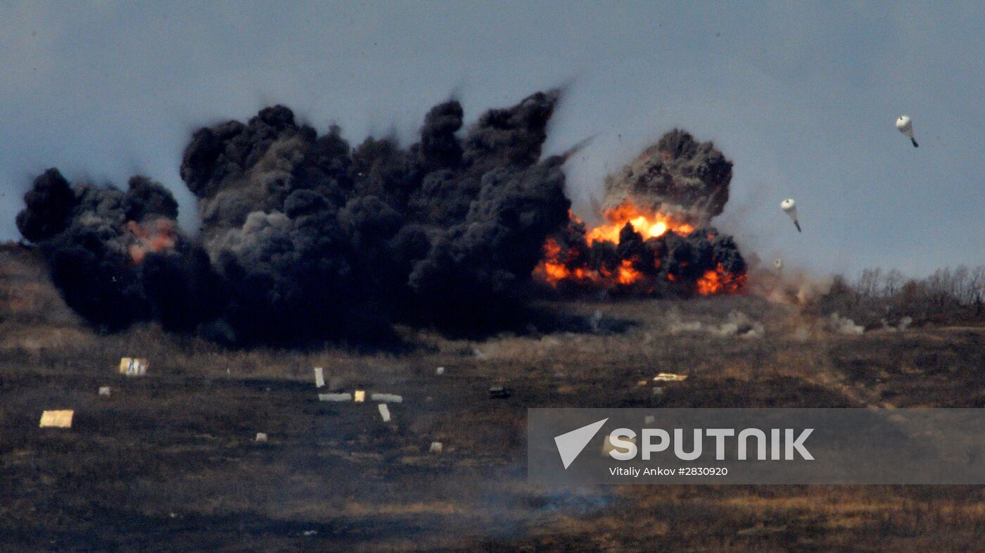 Eastern Military District's 5th Combined-Arms army holds joint tactical drill