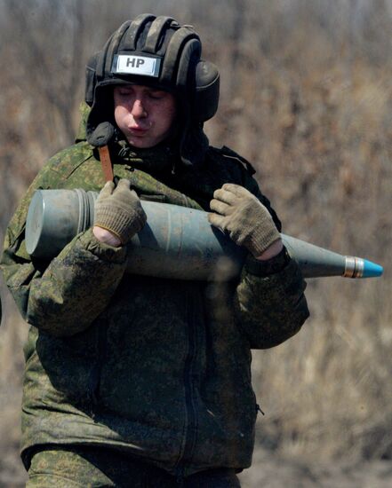 Eastern Military District's 5th Combined-Arms army holds joint tactical drill