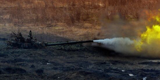 Eastern Military District's 5th Combined-Arms army holds joint tactical drill