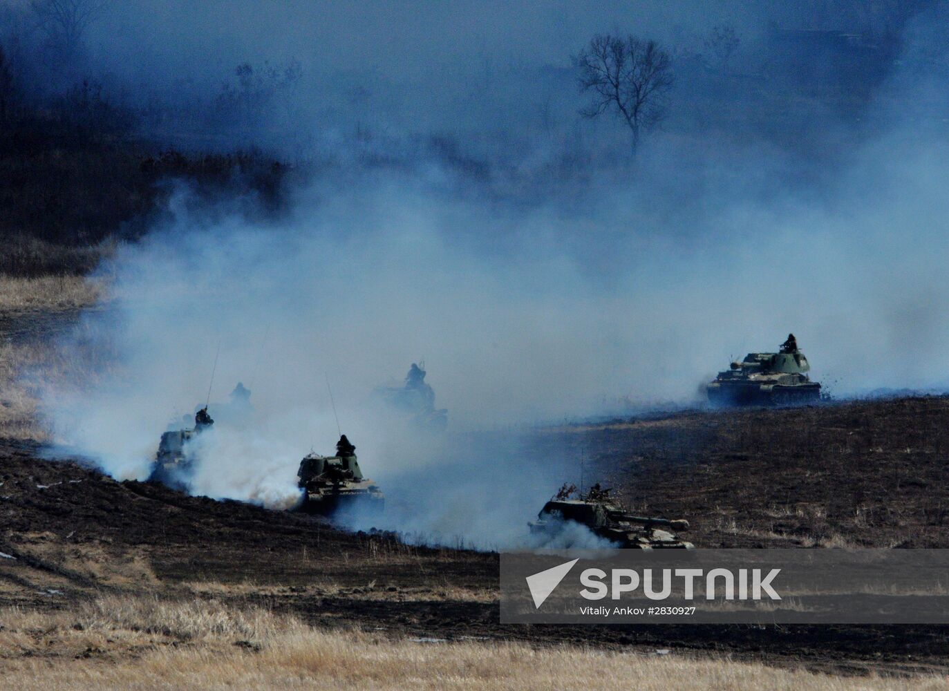 Eastern Military District's 5th Combined-Arms army holds joint tactical drill