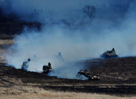 Eastern Military District's 5th Combined-Arms army holds joint tactical drill