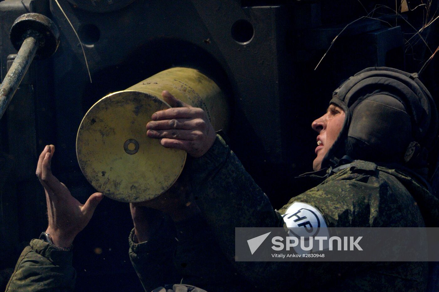 Eastern Military District's 5th Combined-Arms army holds joint tactical drill