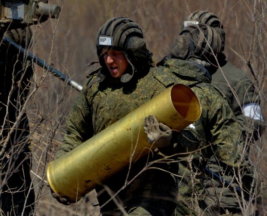 Eastern Military District's 5th Combined-Arms army holds joint tactical drill