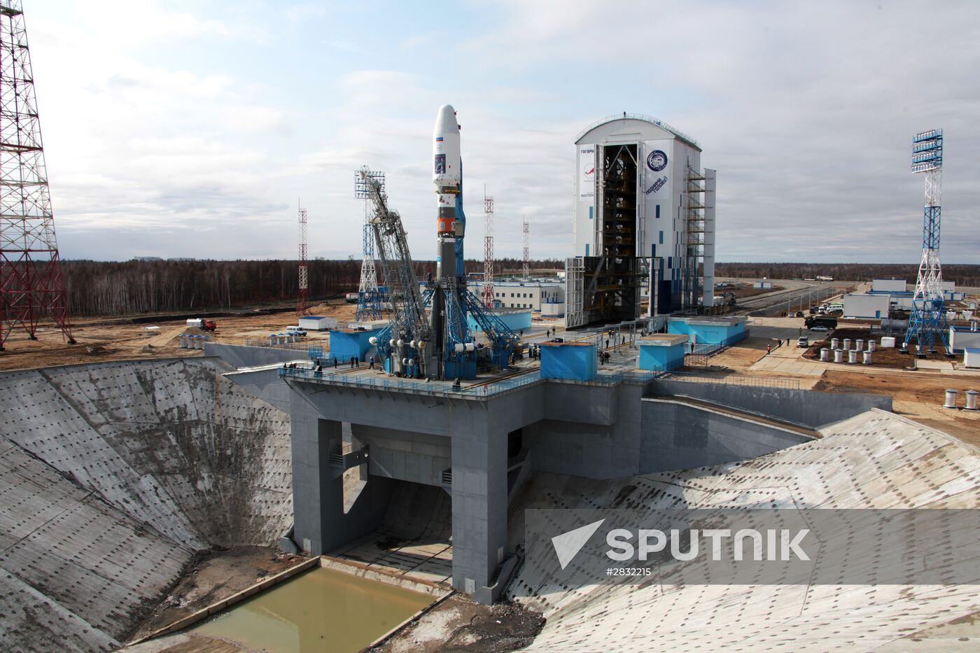 Soyuz-2.1a carrier vehicle taken to Vostochny space center's launch pad