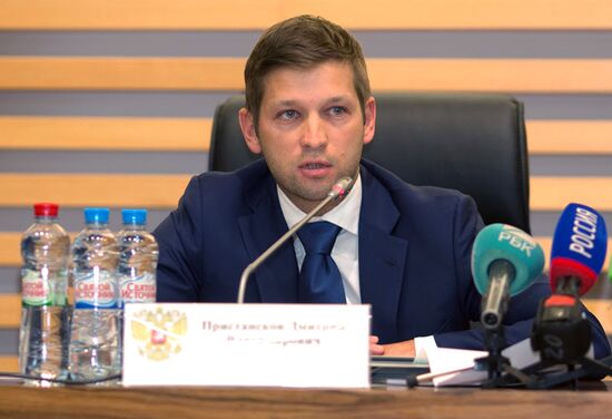 Deputy Prime Minister Igor Shuvalov introduces new Rosimushchestvo Head Dmitry Pristanskov