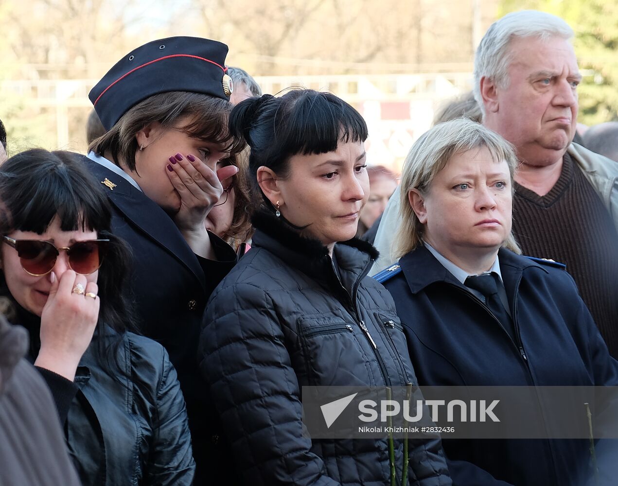 Paying last respects to police chief Andrei Gosht in Samara