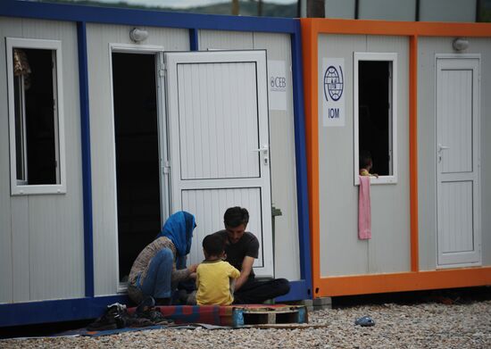 The Vinojug and Idomeni camps for refugees on the Greek-Macedonian border