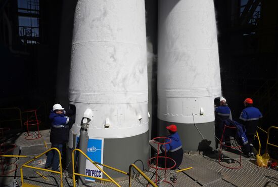 First launch from new Russian cosmodrome Vostochny postponed