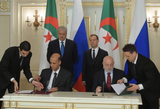 Talks by Russian and Algerian prime ministers Dmitry Medvedev and Abdelmalek Sellal