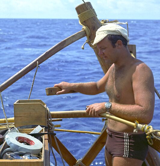 Expedition on reed boat Ra II