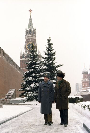 Soviet cosmonauts Titov and Serebrov