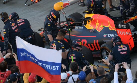 Preparing for Russian stage of Formula One World Championship