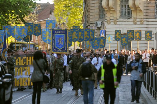 Torchlit march in Lvov on Galicia SS division anniversary