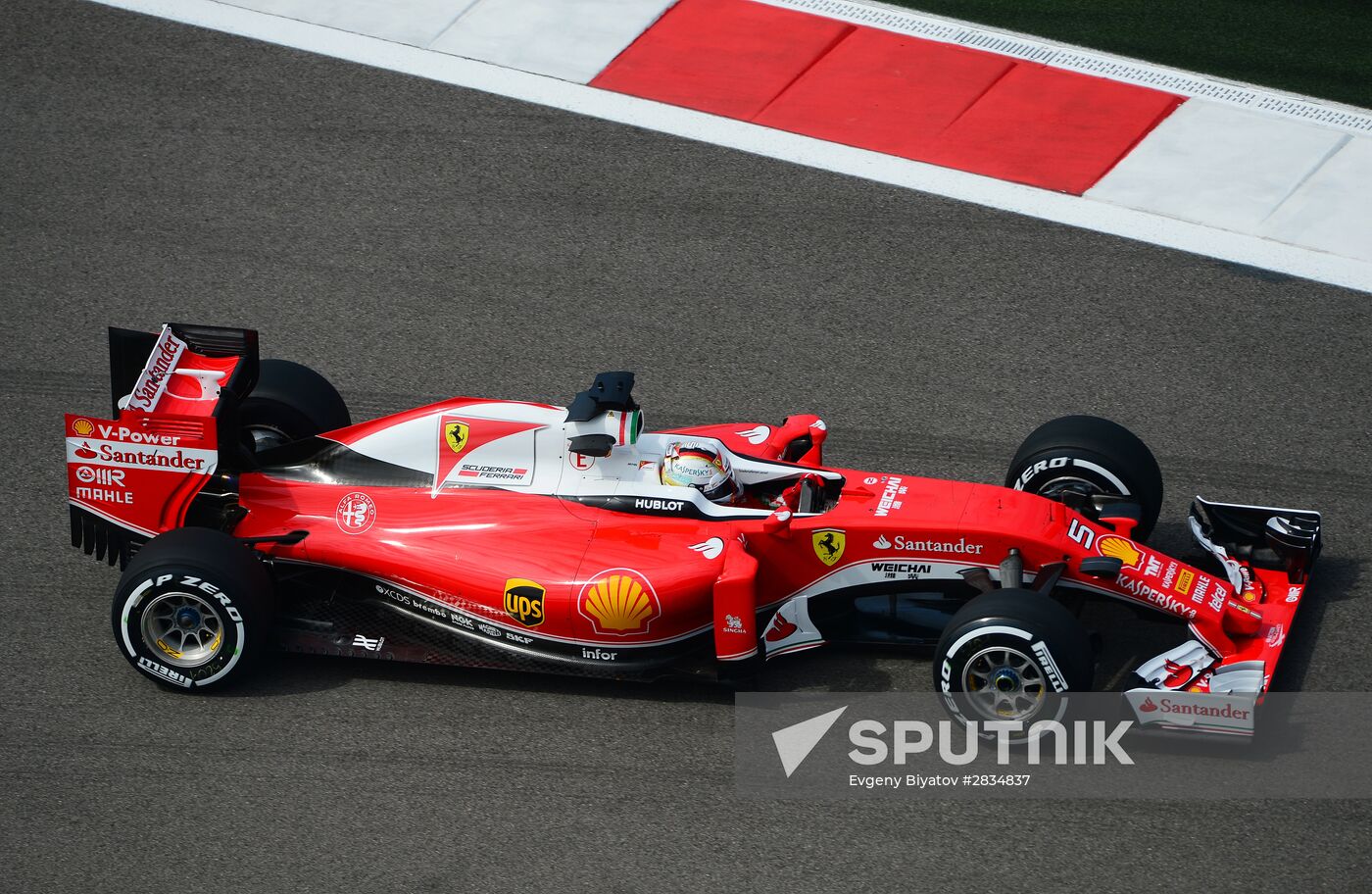 2016 Formula 1 Russian Grand Prix. Practice 1